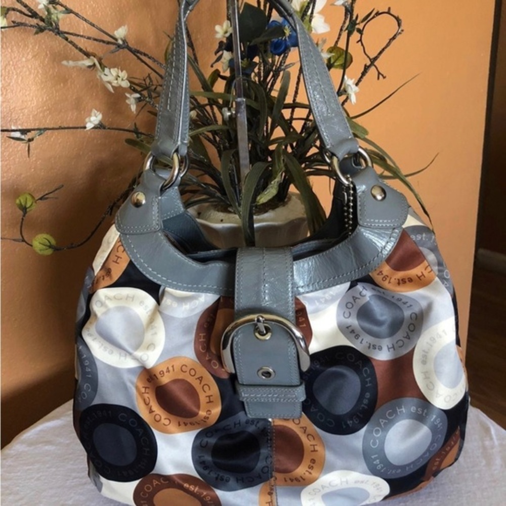 RARE Coach soho signature scarf print shoulder bag